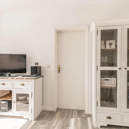 Zur Muschel Zur Muschel Holiday home Westerdeichstrich